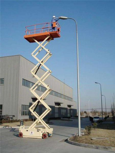 自行走升降機(jī)4（自行走升降機(jī)怎么啟動(dòng)）