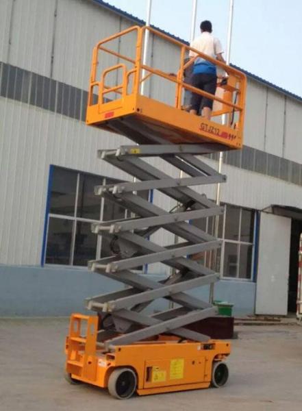 自行走升降機(jī)13（自行走升降機(jī)怎樣操作）